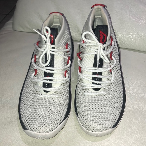 Adidas Shoes excellent condition - Picture 2 of 4